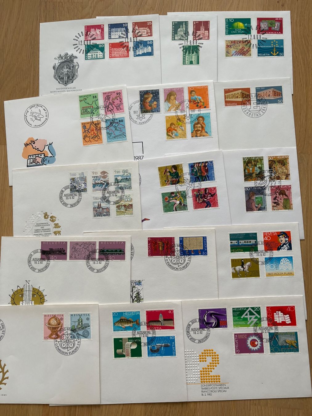 Tutti i francobolli: 15 FDC-Briefumschläge ab 1968 - 1983 – Usato da Biel/Bienne venduto da TomBaBi