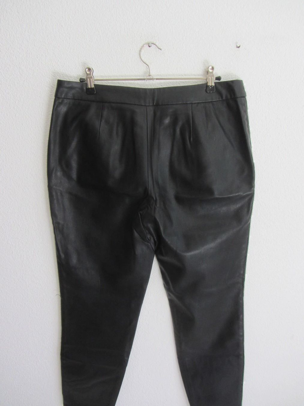 Zara Hosen: ZARA - Lederhose schwarz S – Gebraucht aus Zürich von Diazaio 2