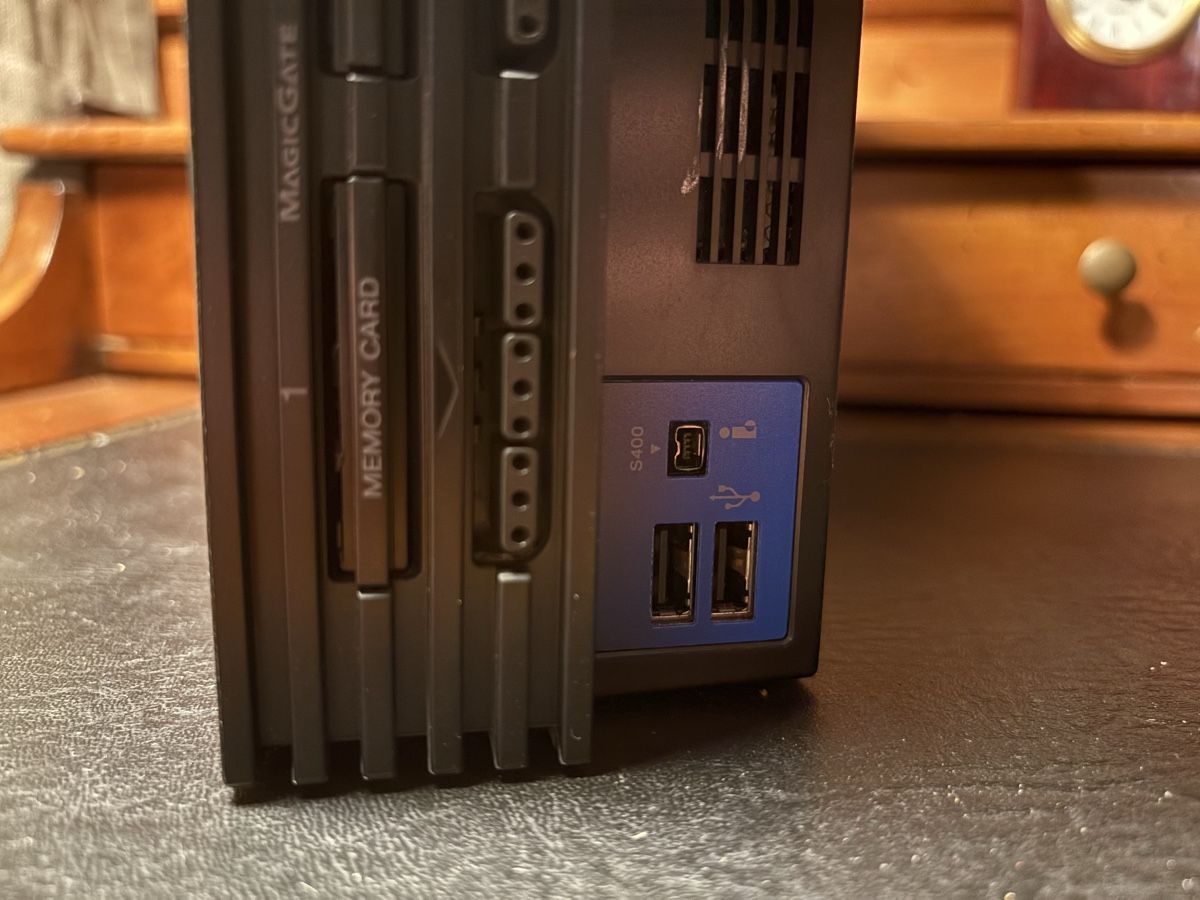 Sony Console: PlayStation 2  – Usato da Mézières VD venduto da P-M-C 4
