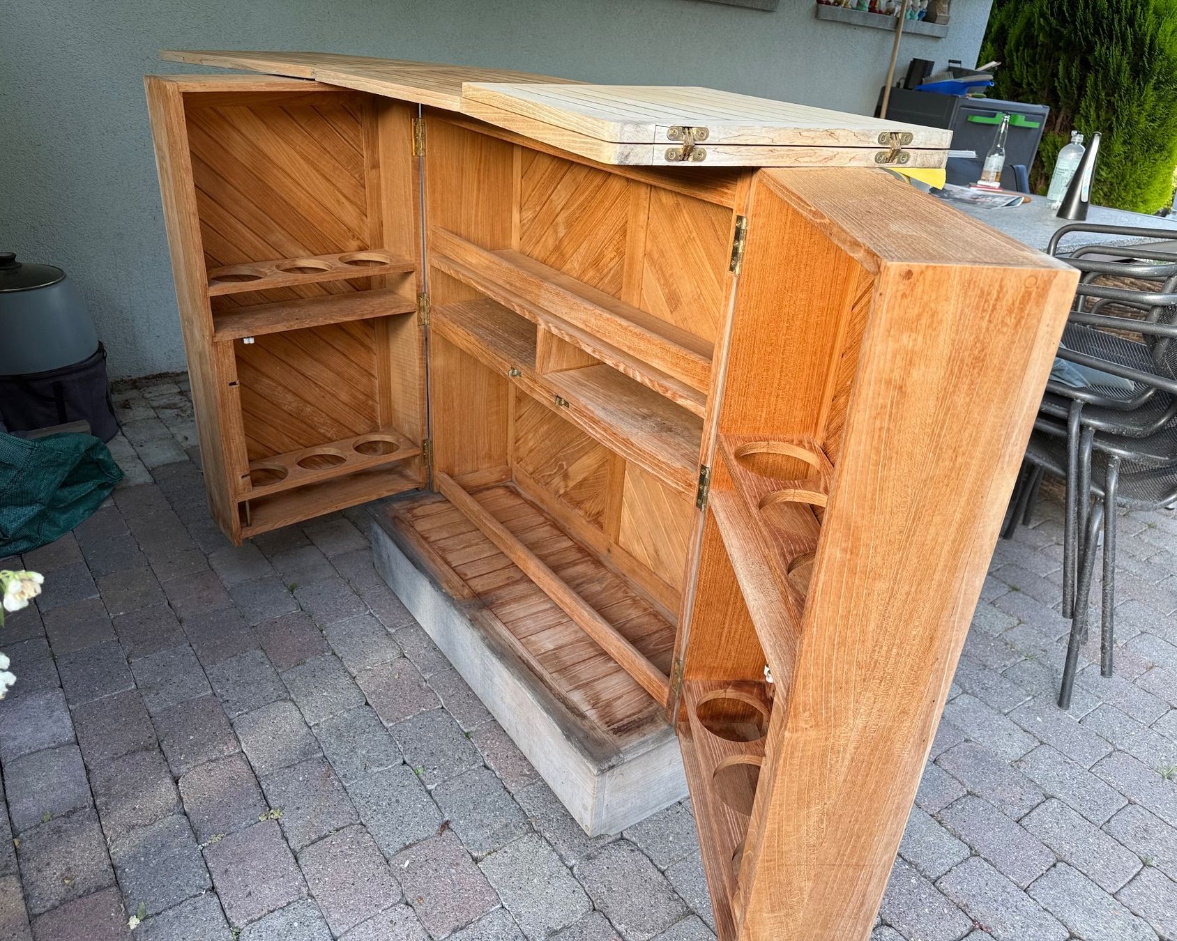 Pfister Cassettiere: Gartenbar, exklusiv by Pfister – Usato da Bergdietikon venduto da ulr_r9x5 5