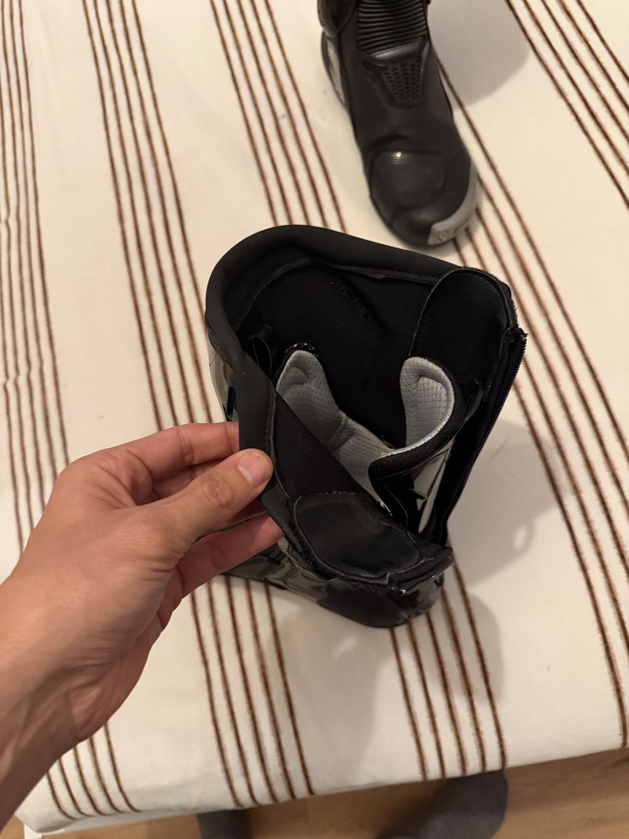 Dainese Scarpe da uomo: Bottes moto Dainese torque  – Usato da La chaux de fonds venduto da ri__5z6r 2