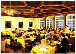 ZÜRICH Limmatquai - Zunfthaus zur Saffran