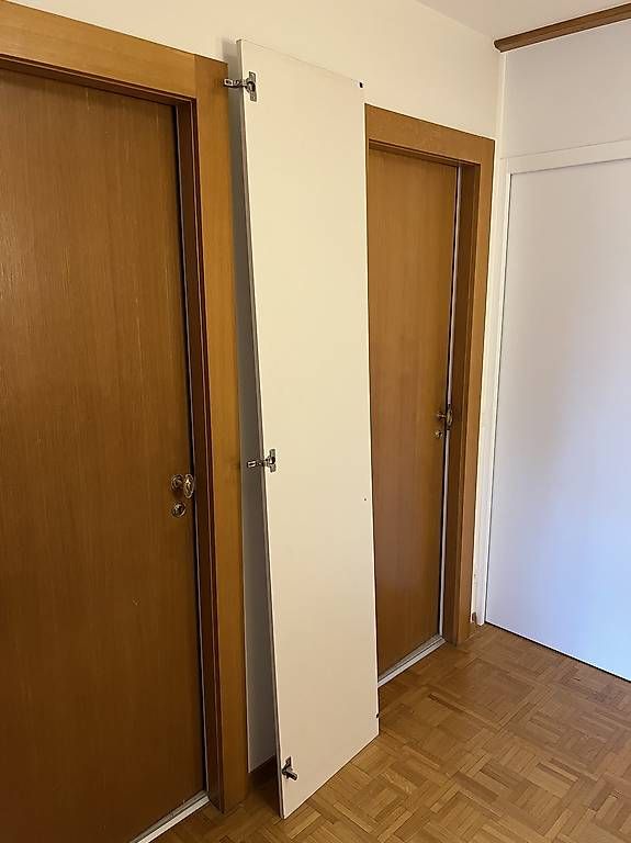 Schränke: Porte armoire avec miroir – Gebraucht aus Onex von Bazma 1