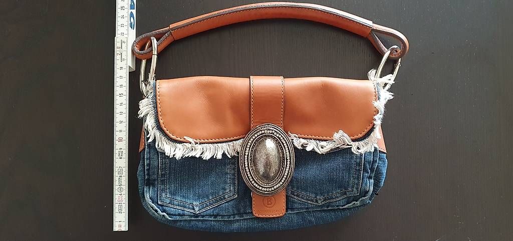 Taschen für Damen: BOGNER JEANS Handtasche – Gebraucht aus Luzern von slu_f6p8