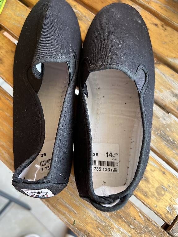 Scarpe per ragazzi: Schuh Neu große 34 – Usato da Brüttisellen venduto da sed_p2ds 3