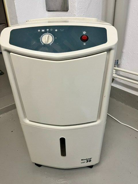 Einhell Luftentfeuchter: Einhell Luftentfeuchter LEF 30 – Gebraucht aus Embrach von Frasm