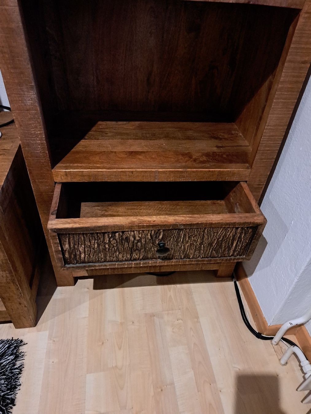 Armadi: Holz Schrank – Usato da Flawil venduto da Leandro050700 1