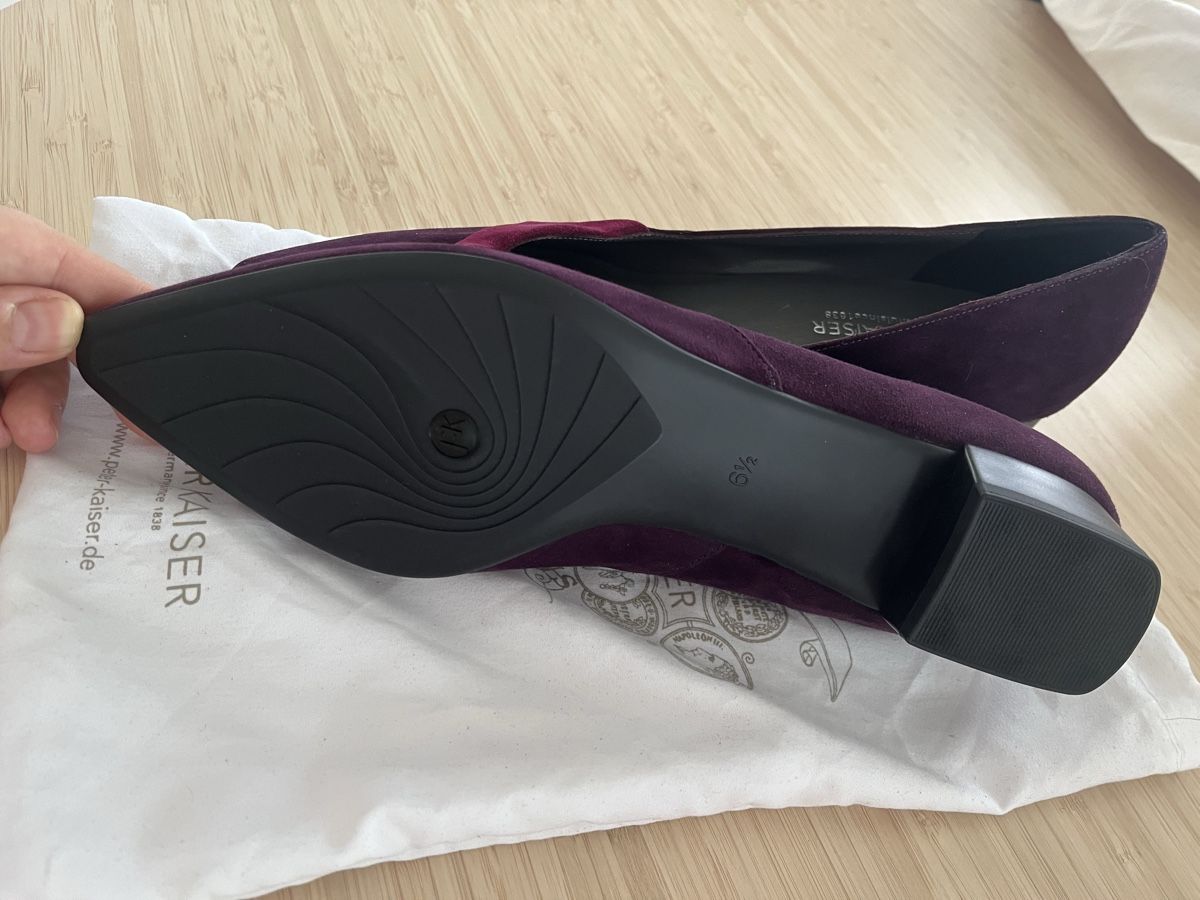Kaiser Scarpe da donna: Peter Kaiser Escarpins bordeaux en daim taille 39 – Nuovo (secondo la descrizione) da Cossonay-Ville venduto da Venusa09 2