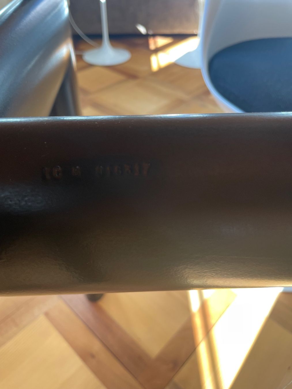 Cassina Tische: Original Cassina LC 6 Tisch – Gebraucht aus Balgach von anne_58 6