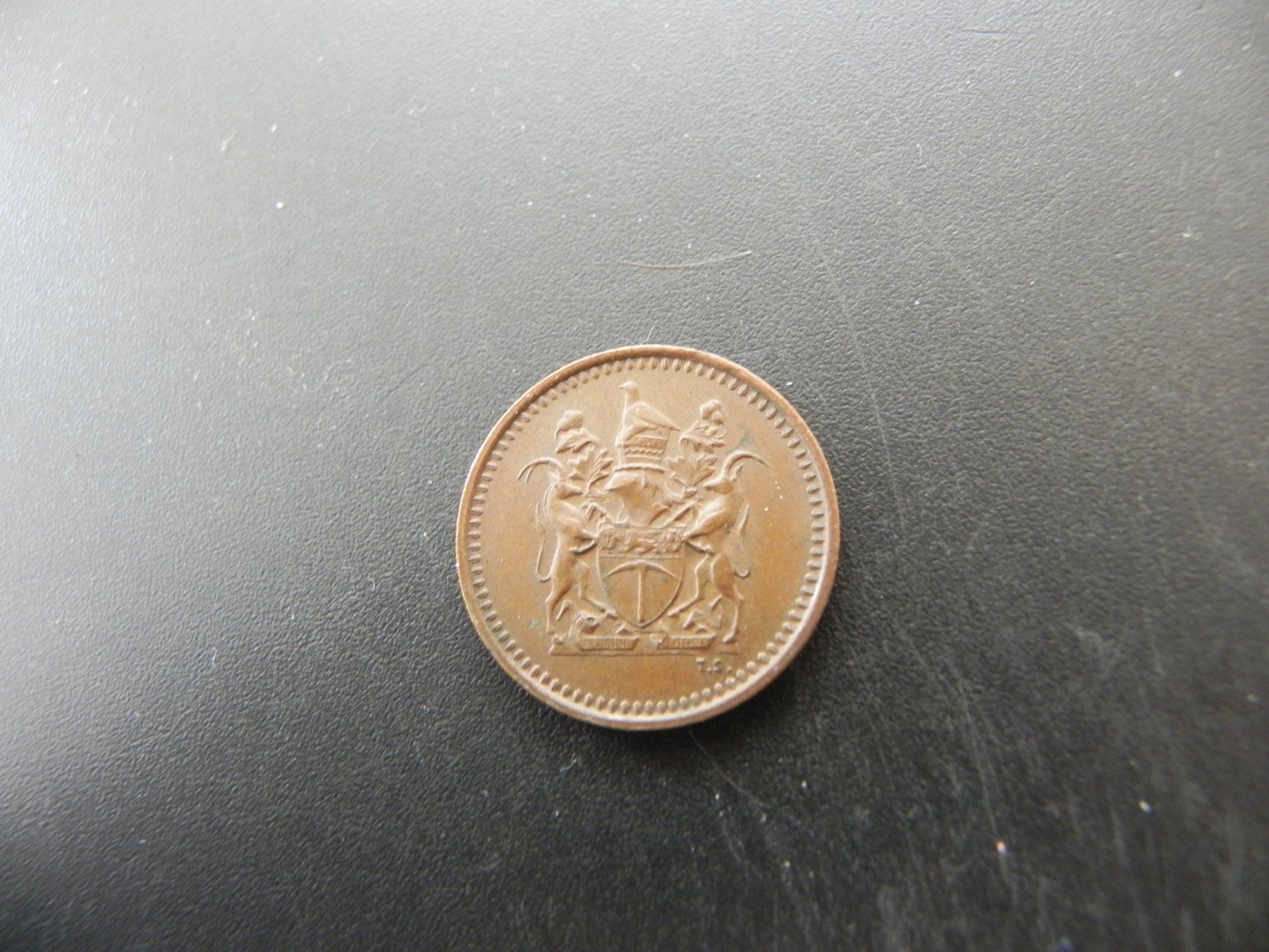 Alle Münzen: Rhodesia 1/2 Cent 1971 – Gebraucht aus Biel/Bienne von Gogolozi 1