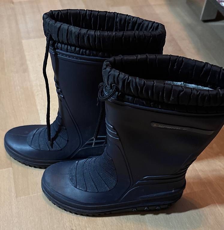 Scarpe da uomo: SPIRALE Gummistiefel Gr 34 – Usato da Tägerwilen venduto da ho__r7hj