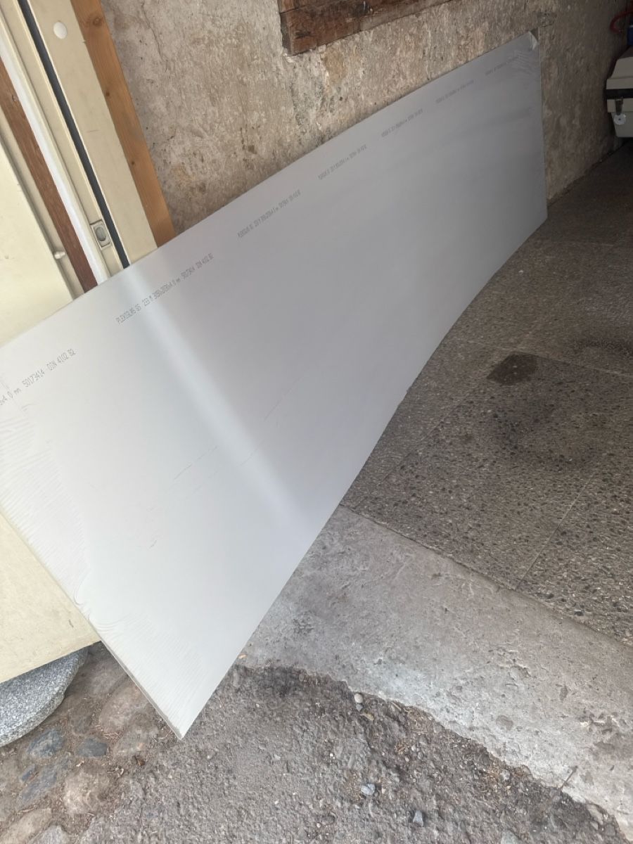 Piatti di portata: Plexiglas  – Usato da Langnau i. E. venduto da Acrjl
