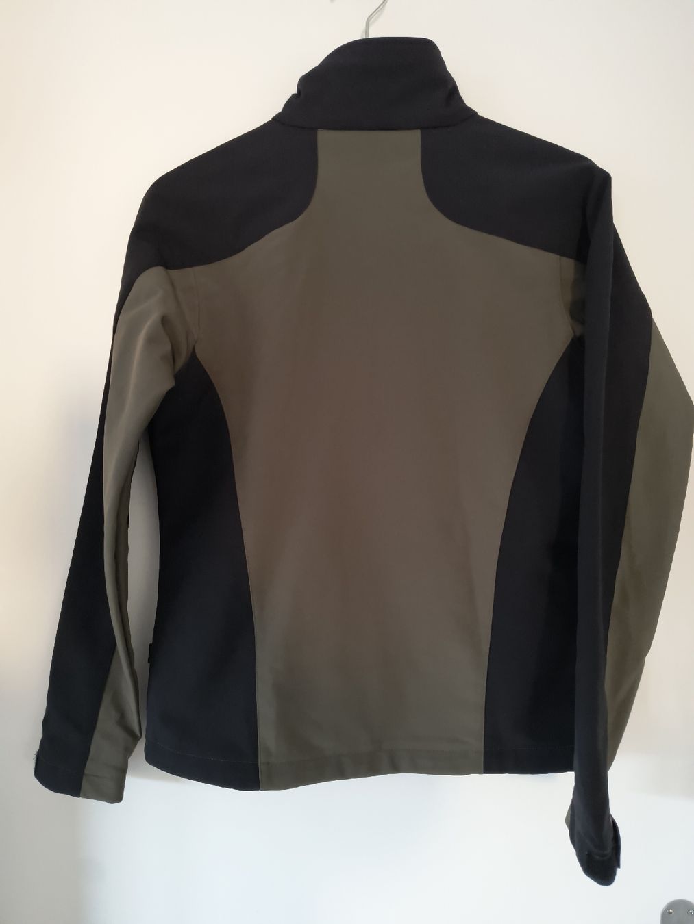 Giacche: Softshelljacke Grösse S, Armytec – Usato da Oberweningen venduto da Bumblebee2 2