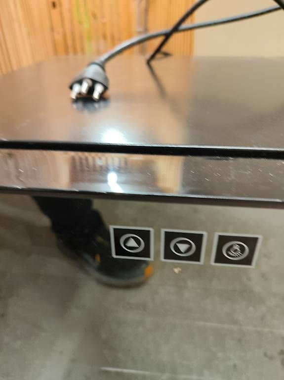 Frigoriferi: Frigo pour vins – Usato da Fribourg venduto da afr_rw7h 1