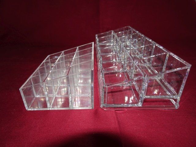 Recipients et similaires: Transparente Plexiglas-Behälter. Grosse Menge – D'occasion à Berikon par Akronym55 6
