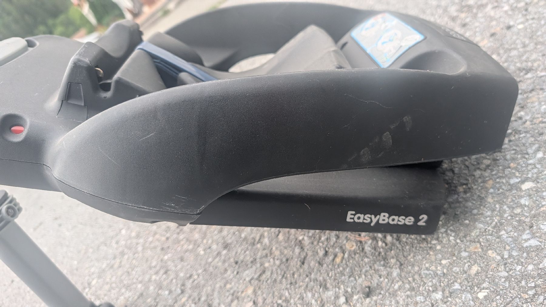 Maxi-Cosi Seggiolini per auto: Maxi-Cosi EasyBase 2 Kindersitz Basis gebraucht – Usato da Fieschertal venduto da Jann.b 2