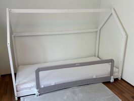 Kinderbett mit Dach inkl. Matratze und Rausfallschutz