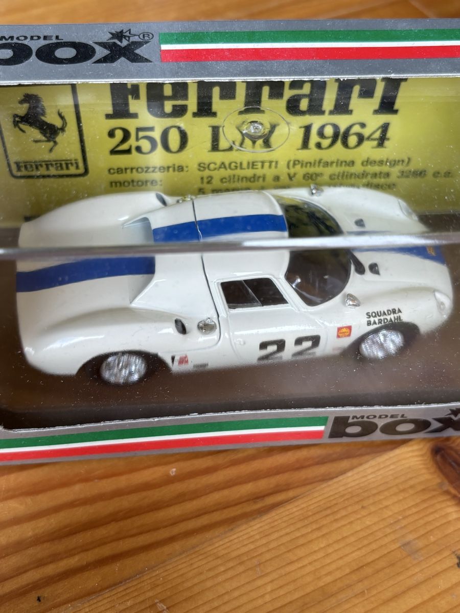 Ferrari Modellautos: Model Box Ferrari 250 LM 1964 Scale 1:43 Blue – Neu und originalverpackt aus Rüschlikon von ArnaudEichenberger 4