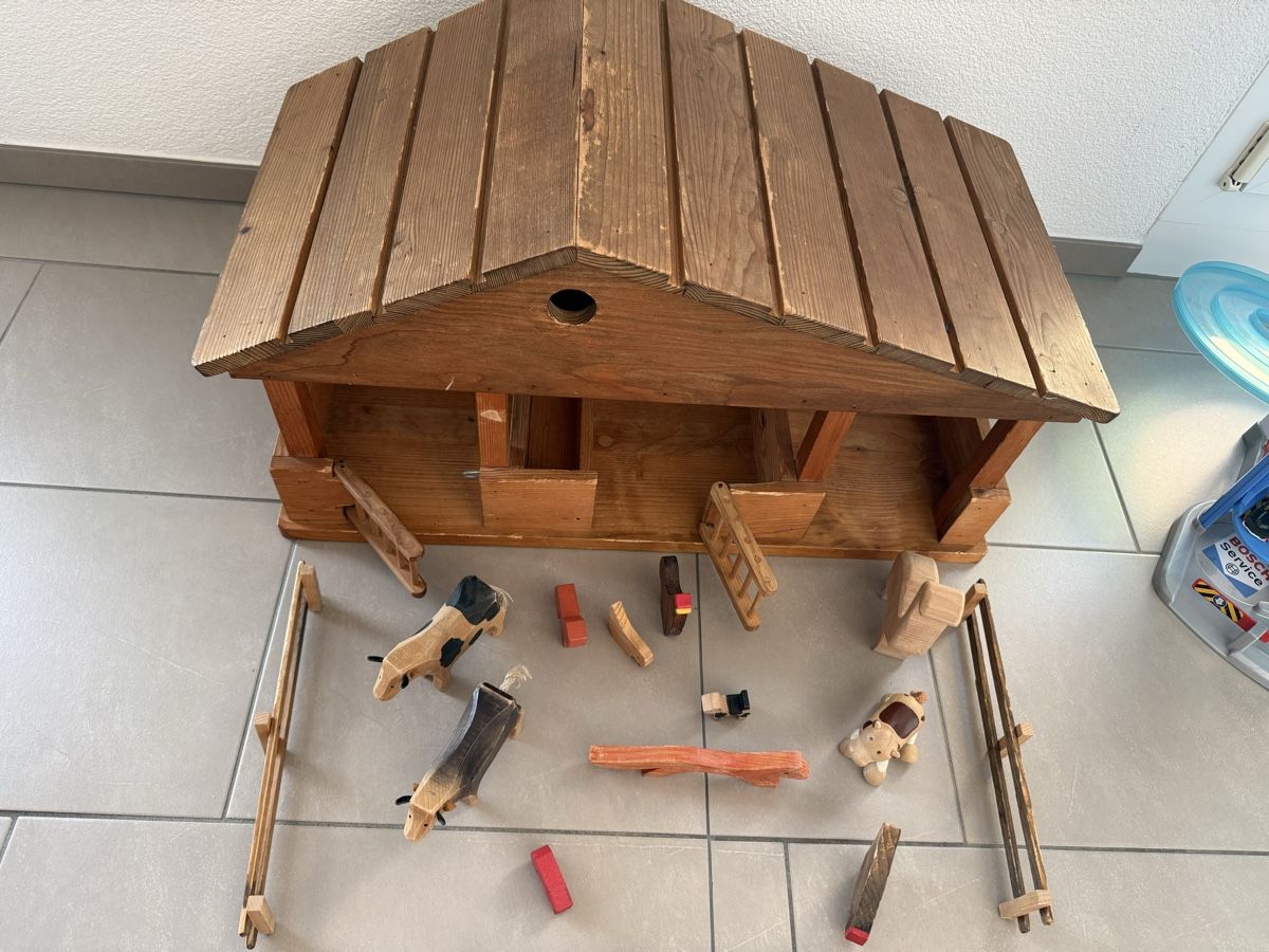 Giocattoli: Holz Bauernhof mit Tieren – Usato da Schübelbach venduto da Ale_Lia 2