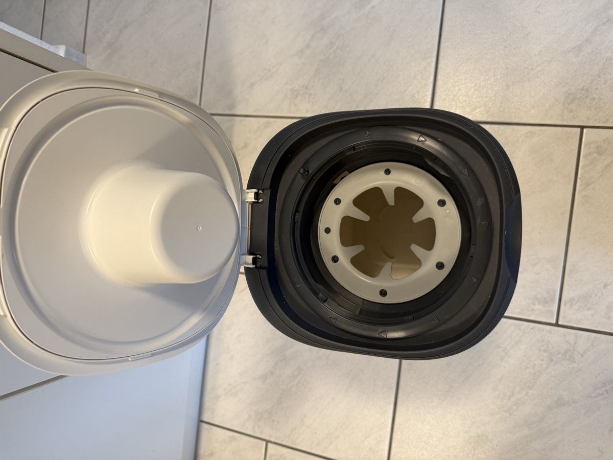 Tommee Tippee Cestini per rifiuti: Windeleimer Tommee Tippee – Usato da Veltheim AG venduto da N377Y 1