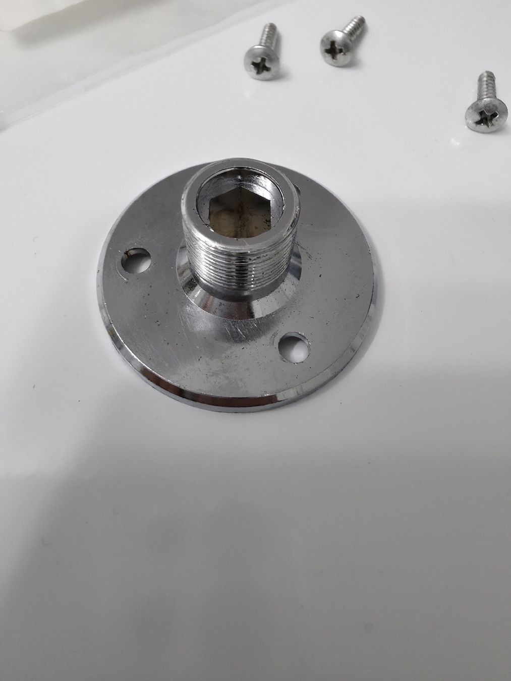 Mikrofone: Adam Hall Base Plate – Neu und originalverpackt aus Embrach von niz_8sff