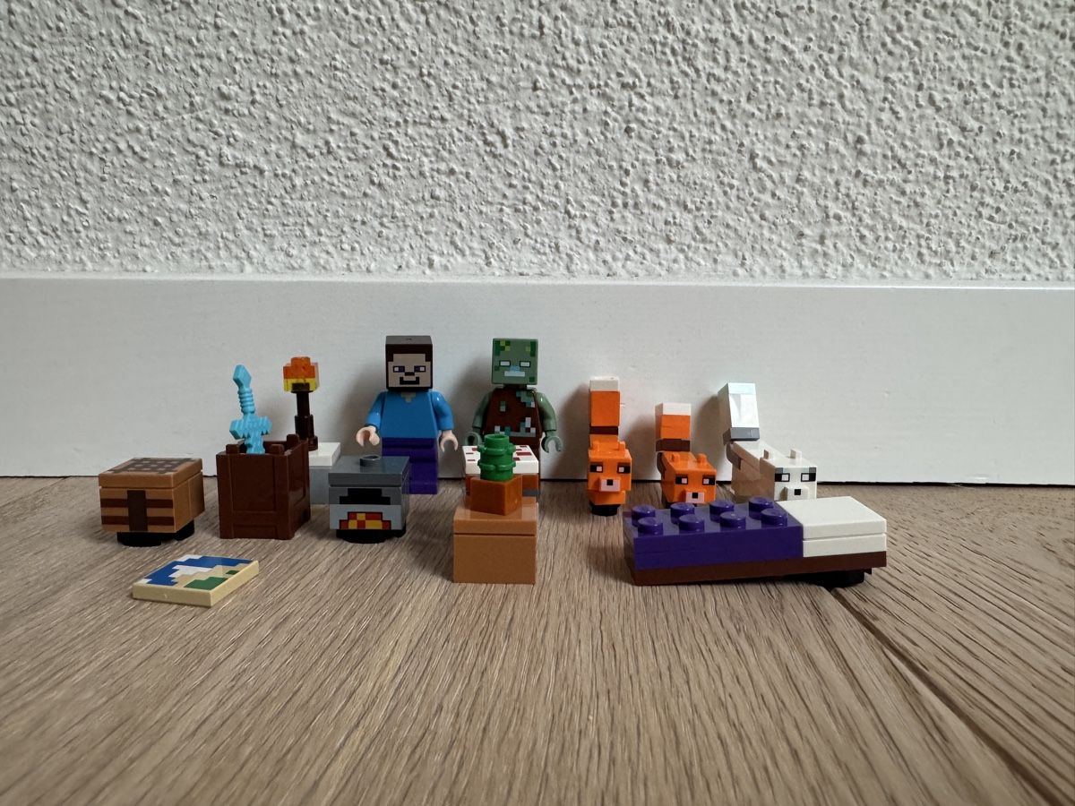 Lego Spielzeuge: Die Fuchs Lodge Lego Minecraft 21178 – Gebraucht aus Steffisburg von shopmanager 2