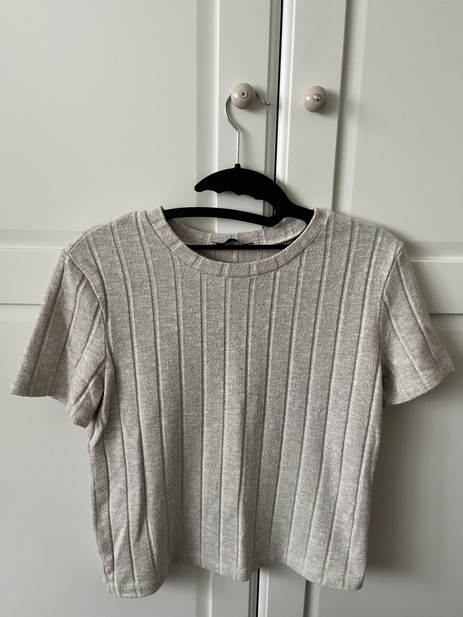Zara Pulls & Sweat-shirts: Kurzärmeliger Strickpullover – D'occasion à Allschwil par eyl_bb8q