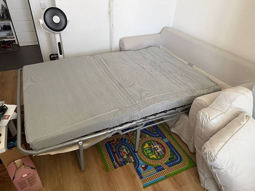 Ikea Divani: Bettsofa IKEA Ektorp 2er mit ausziehbarem Bett – Usato da Feuerthalen venduto da via_7w6p 1