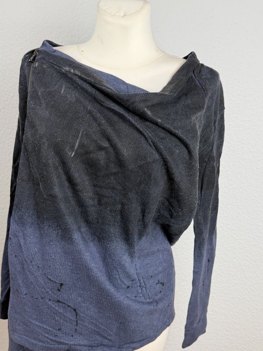 Maglioni & Felpe: asymmetric zip top hoodie size S – Usato da Knonau venduto da Grapesvintage 9