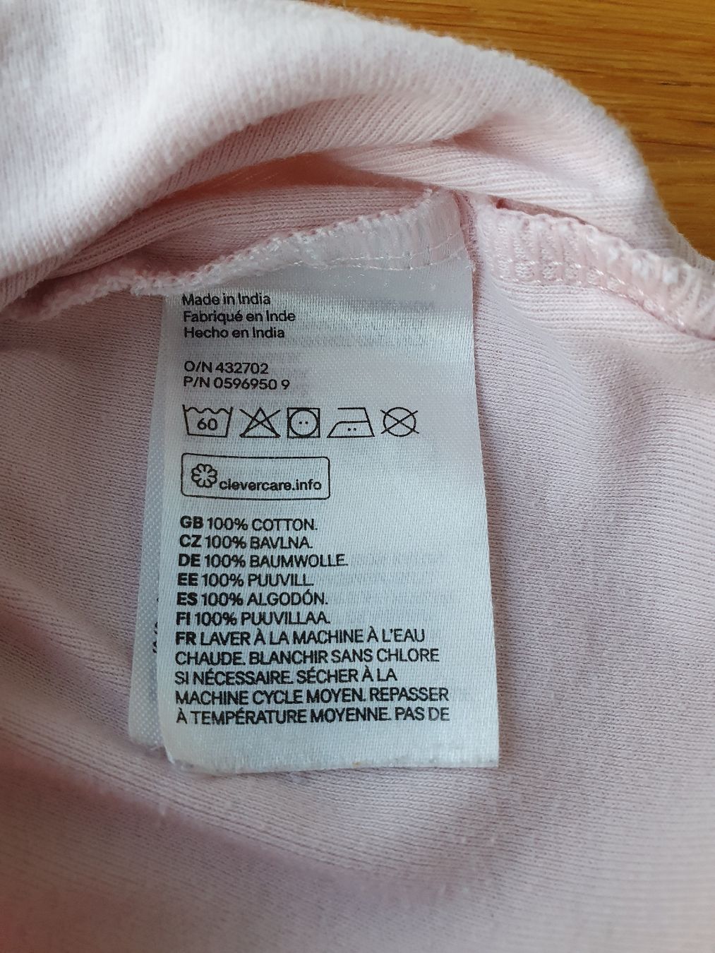 H&M Lotti & Set di vestiti: H&M Body, Gr. 86, rosa, Kurzarm – Usato da Einigen venduto da thundermother 3