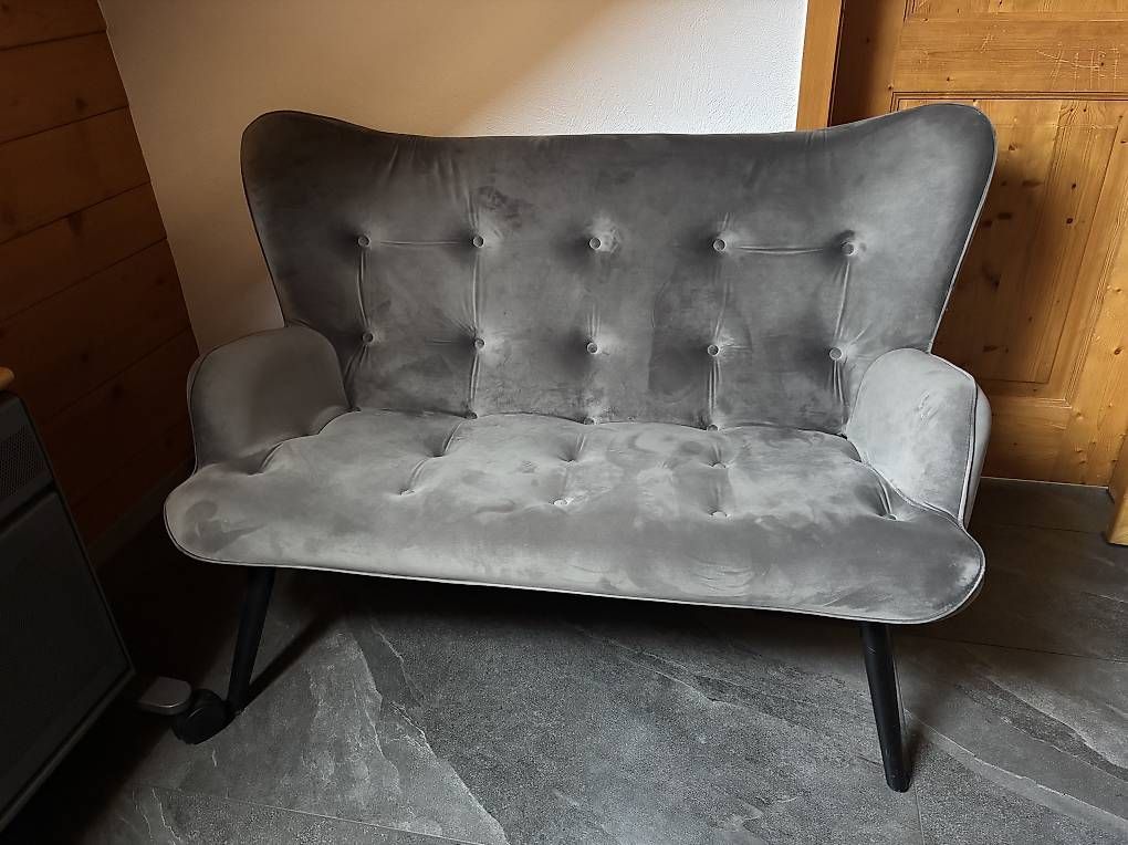 Sofas: Sofa – Gebraucht aus Unteriberg von wg52