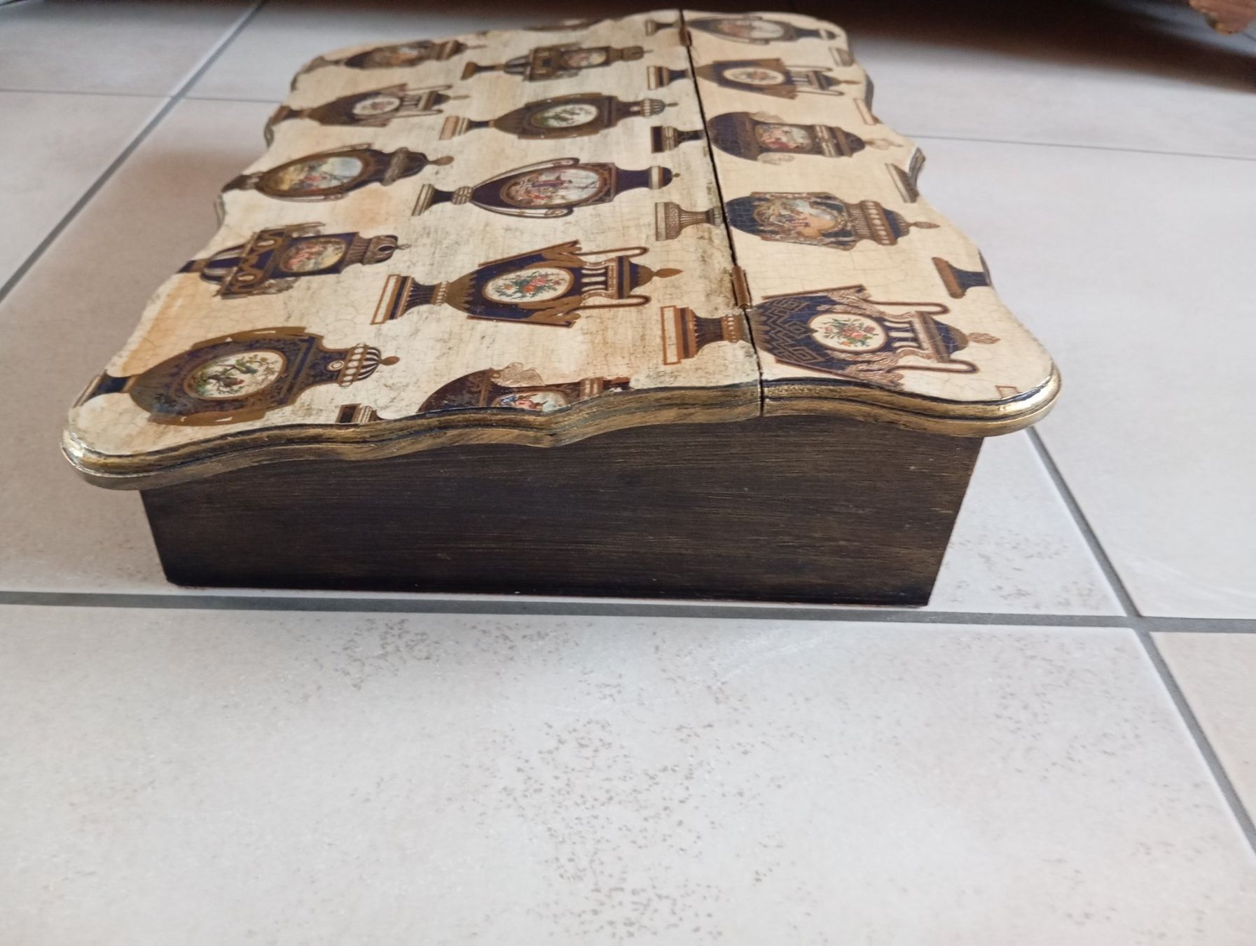 Cassapanche: Schatulle -  Holzkästchen Vintage Handarbeit. – Usato da Oberägeri venduto da baerghuus 1