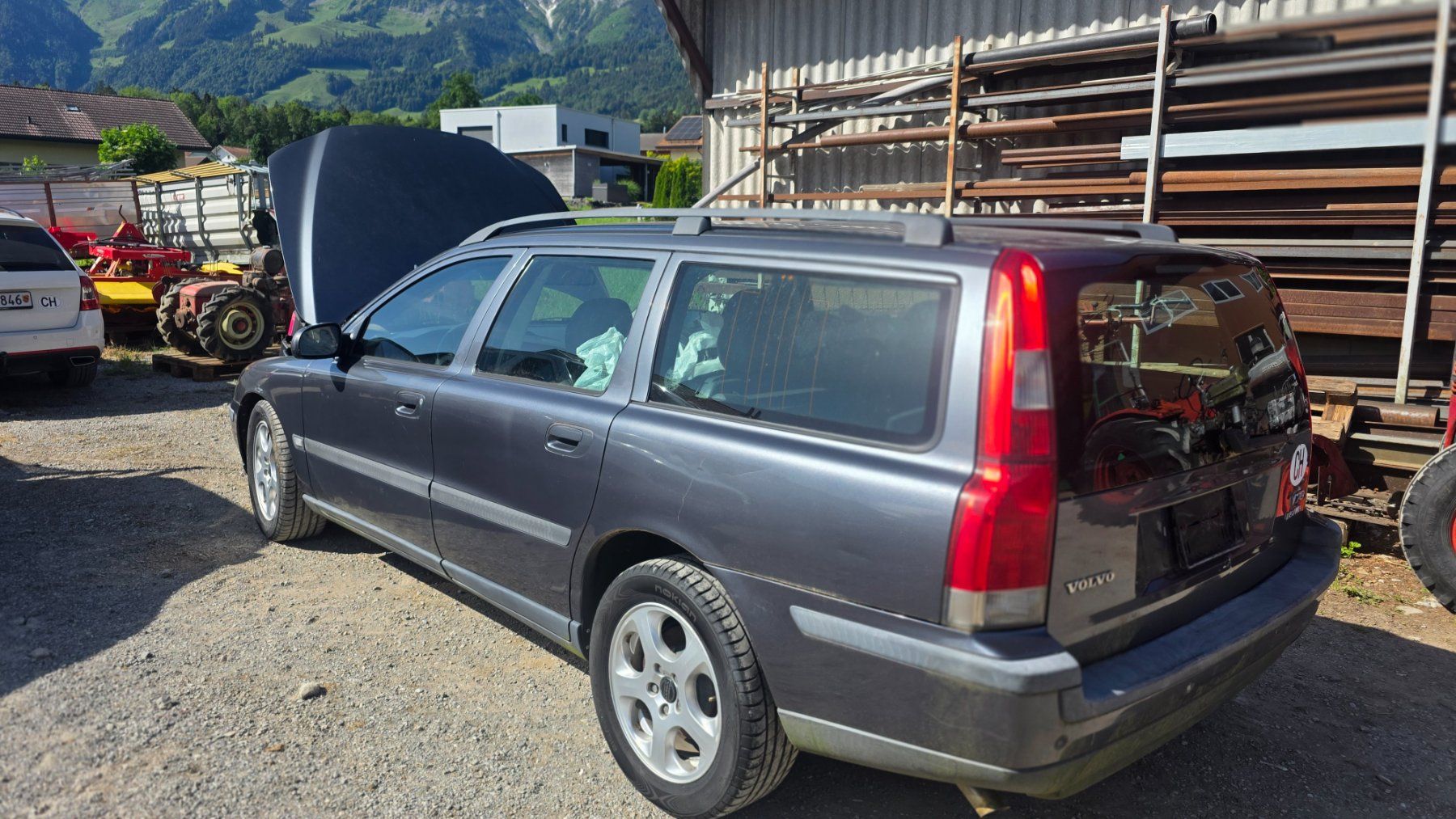 Volvo Automobili: Volvo V70 D5 AWD Automat – Difettoso da Wattenwil venduto da kidanga 1