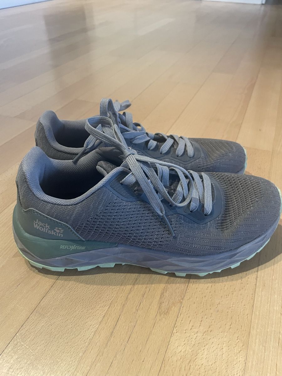 Jack Wolfskin Damenschuhe: Jack Wolfskin Damen Laufschuhe – Gebraucht aus Obernau von Bekka. 1