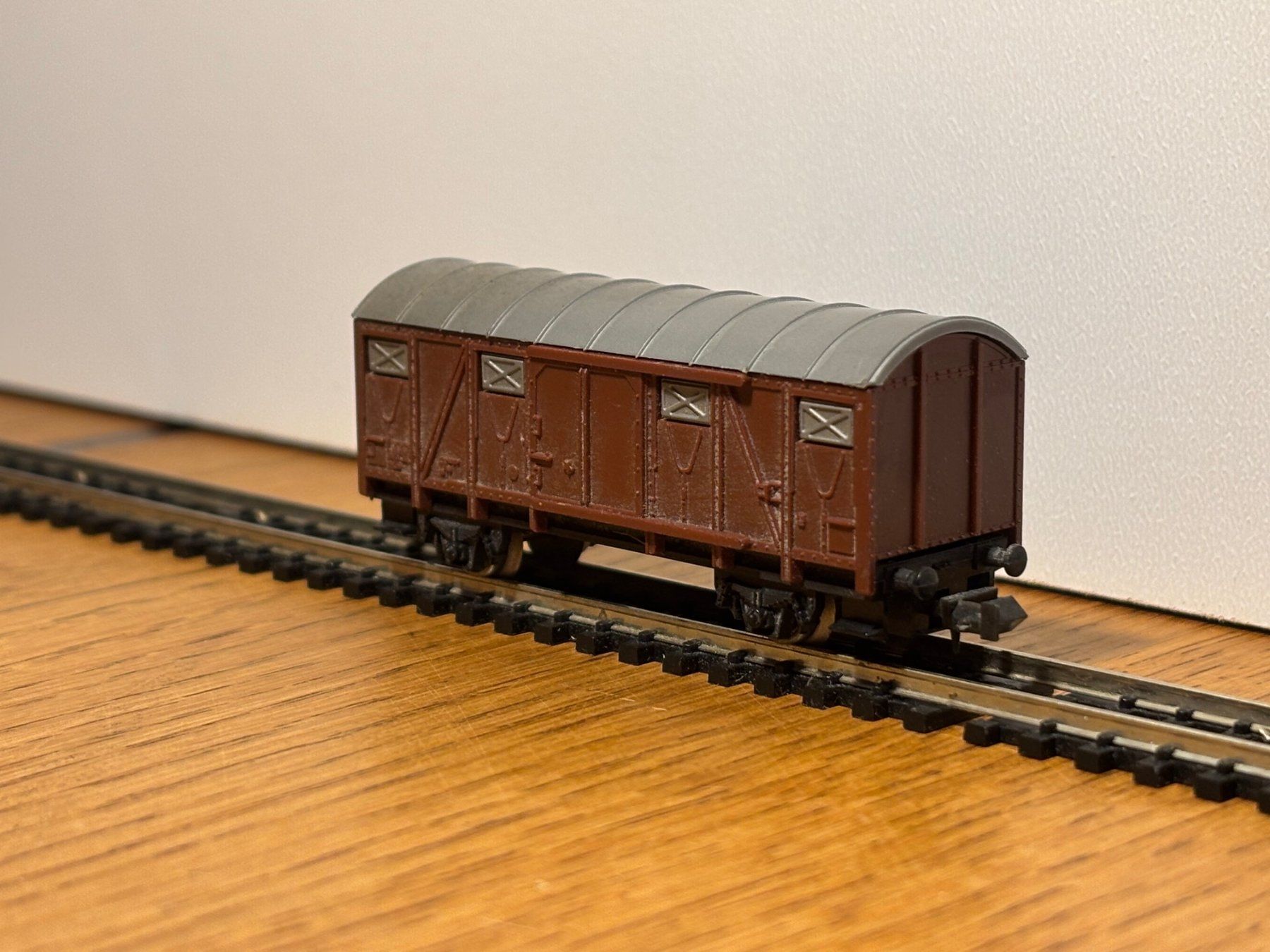 Modellini di ferrovie: *e1015: Güterwagen (Spur N) – Usato da Birsfelden venduto da Birs_25