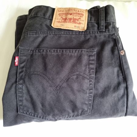Levi's 751 Jeans schwarz Grösse W36 L32 Top Zustand