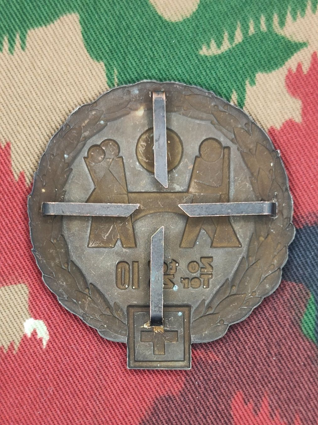 Schweizer Armee Placchette & Badge:  Béretemblem Territorialzone 10, Variante 2 – Usato da Bauma venduto da SwissMilitaria 1