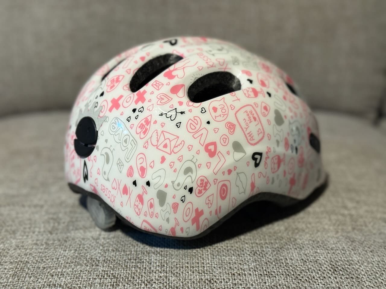 Caschi: ABUS Smiley 2.1 Kinderhelm Grösse 45-50cm – Usato da Sissach venduto da hucom 1