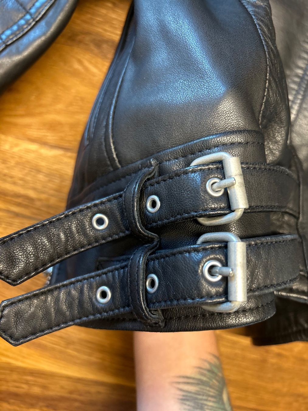 Allsaints Jacken: ALLSAINTS Echtlederjacke Gr. 38 – Gebraucht aus Bubikon von sim_ch8608 3