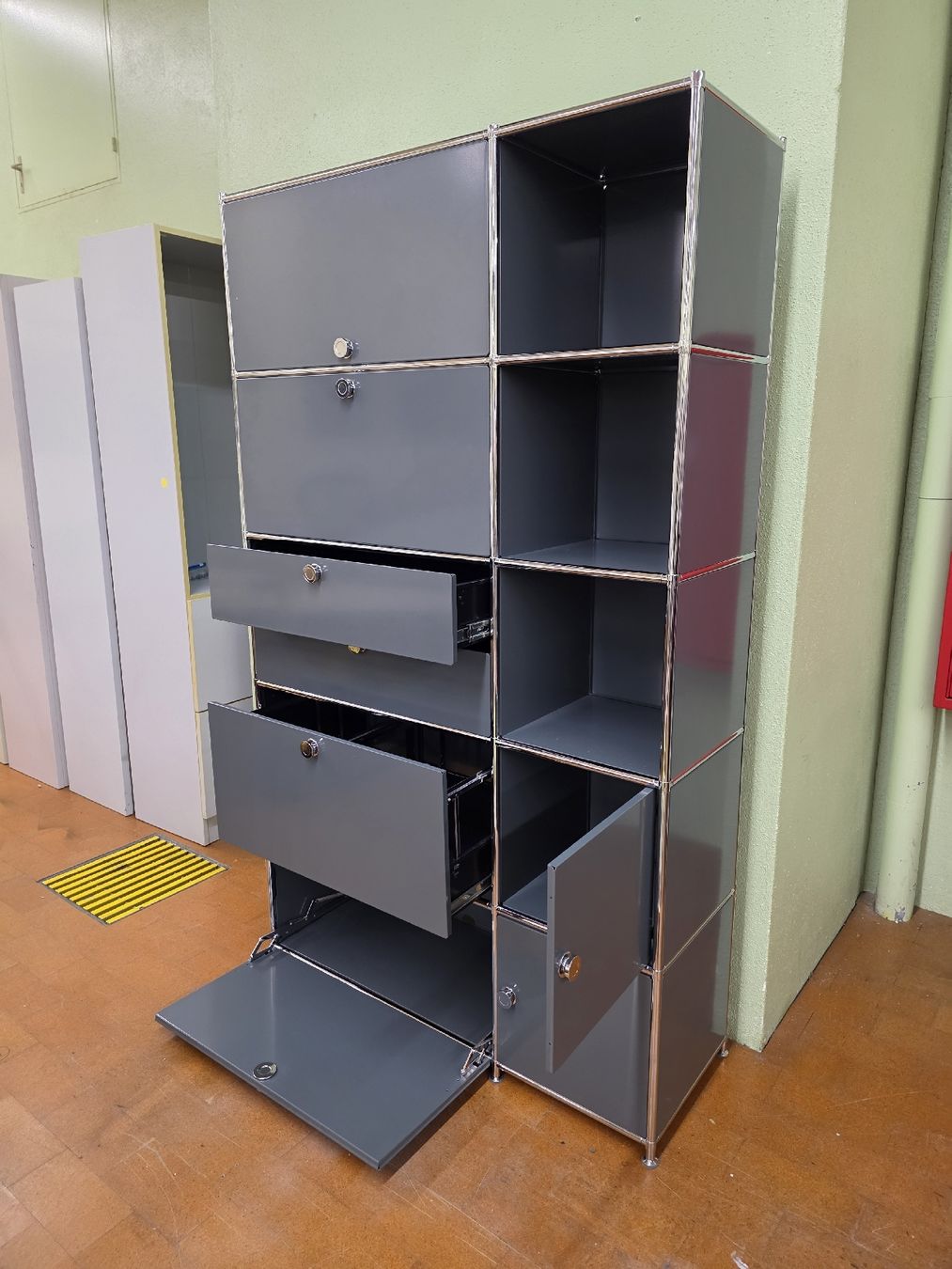 System4 Scaffali: Designer Regal Quadro / System4 – Usato da Lichtensteig venduto da UsedINStore 2
