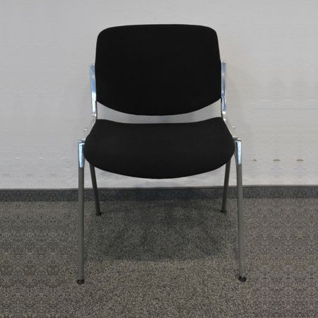 Castelli Piretti Sitzungsstuhl