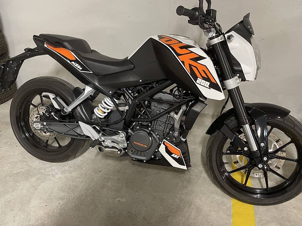 Strada: KTM Duke 200 – Usato da Dussnang venduto da nyr_8bdq 1
