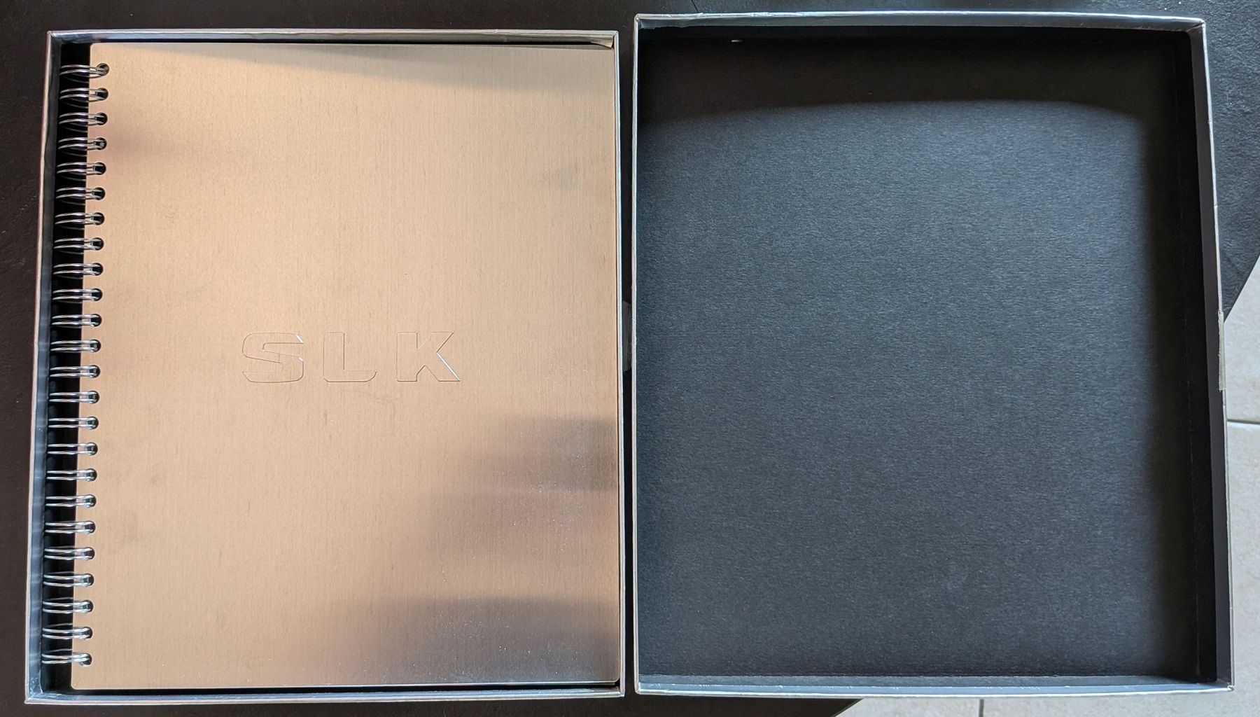 Libri: Mercedes Benz - SLK Buch – Nuovo (secondo la descrizione) da Bassersdorf venduto da Thg31