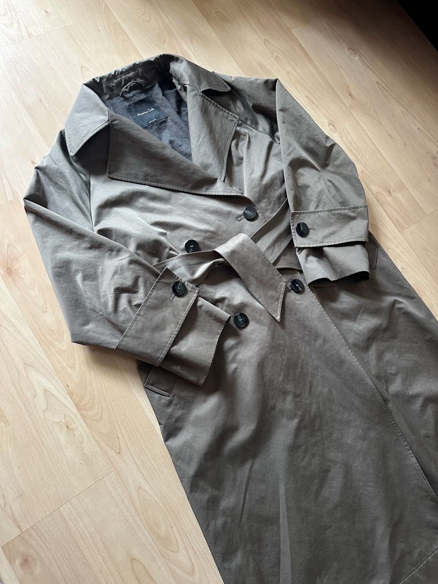 Massimo Dutti Cappotti: Massimo Dutti Trenchcoat khaki – Usato da Zürich venduto da TheaVMO 1