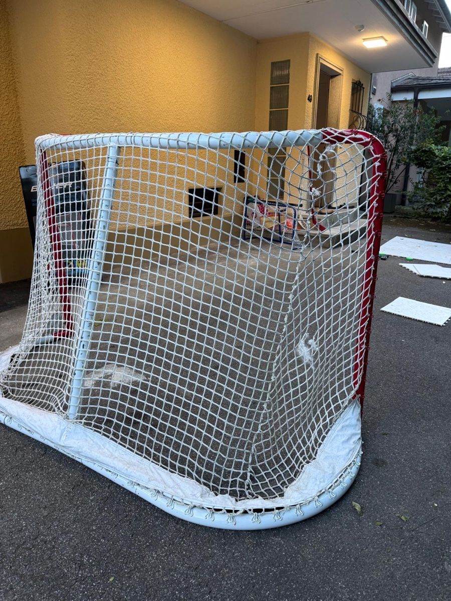 Jeux: Bauer Eishockey Tor rot, zerlegbar, gebraucht – D'occasion à Muri b. Bern par sab_2gz7 1