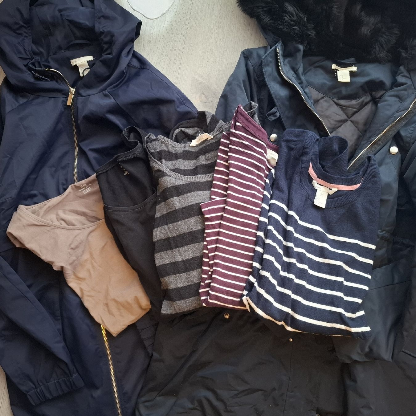 Kleiderpakete: Umstandsmode - Grösse M-L+ - Grosses Set mit Jacken – Gebraucht aus Wünnewil von Rina016 1