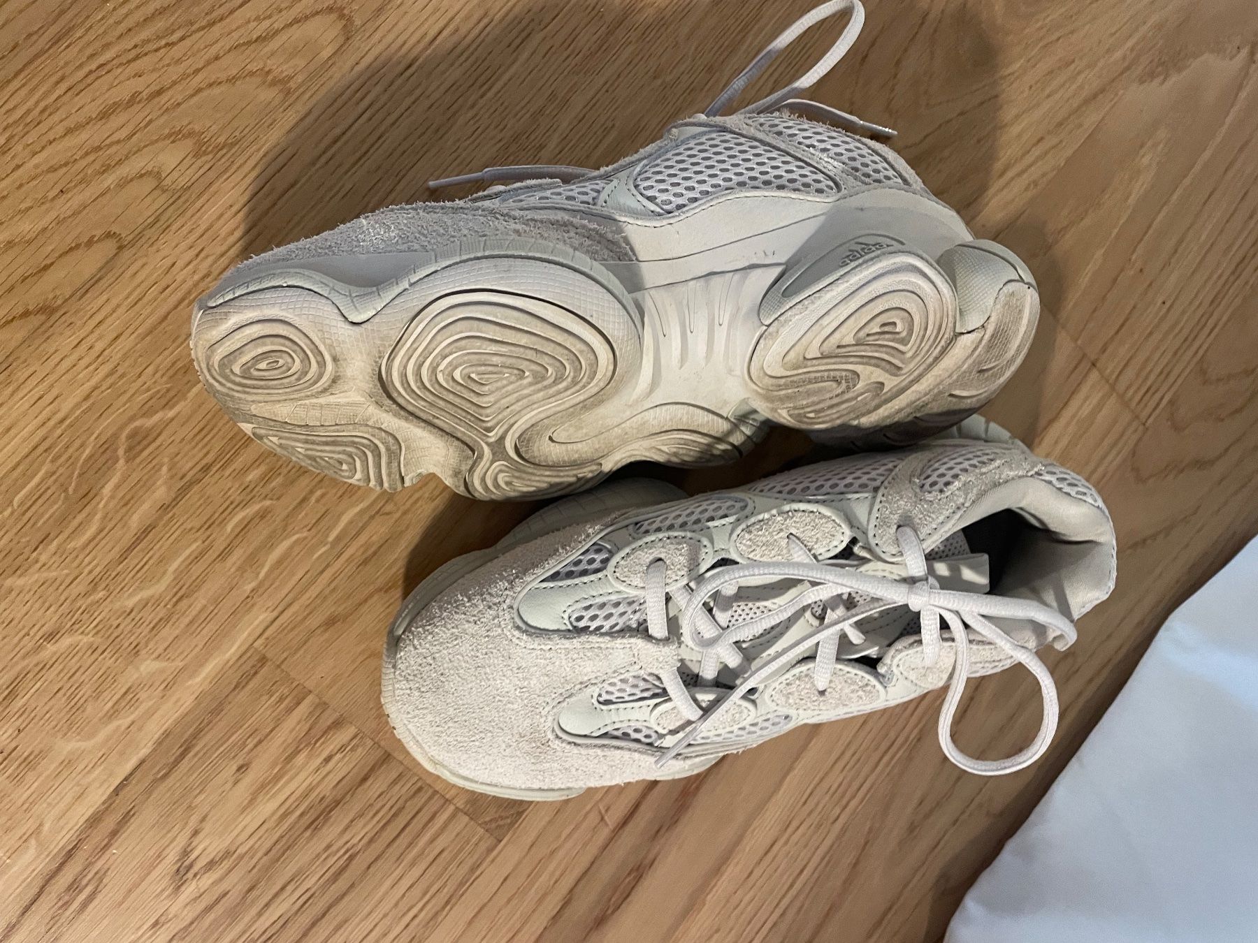 Adidas Yeezy 500 Gr. 39 1/3 (Neu (gemss Beschreibung)) in Zrich fr CHF  60  mit Lieferung auf Ricardo kaufen