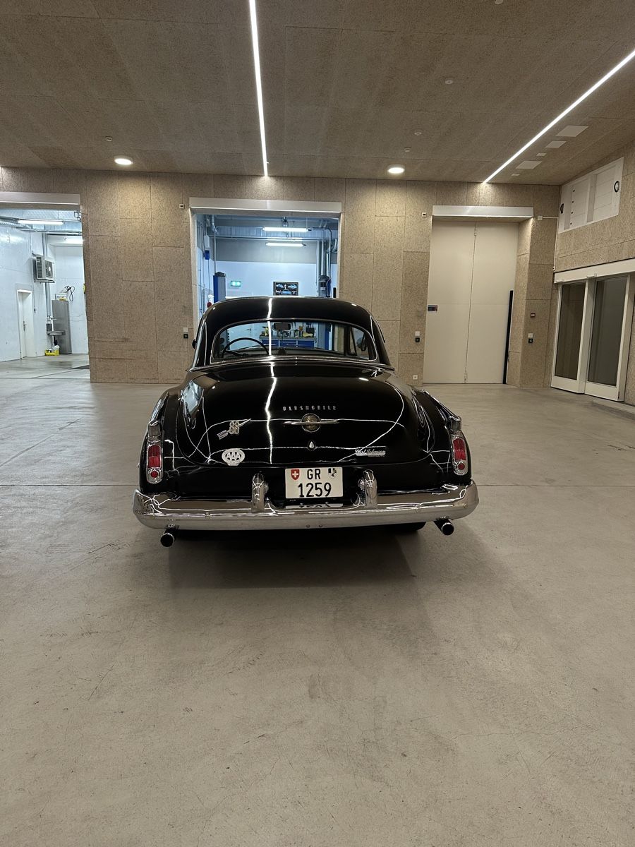 Oldsmobile Autos: 1950 Oldsmobile Rocket 88 Coupe – Gebraucht aus Chur von Catfish57 3