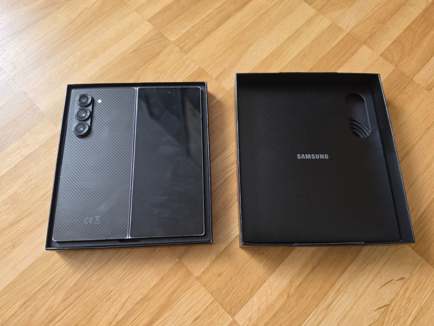 Samsung Telefoni cellulari / Smartphones: Samsung Galaxy Z Fold 6 – Usato da Emmen venduto da Tyr1 2