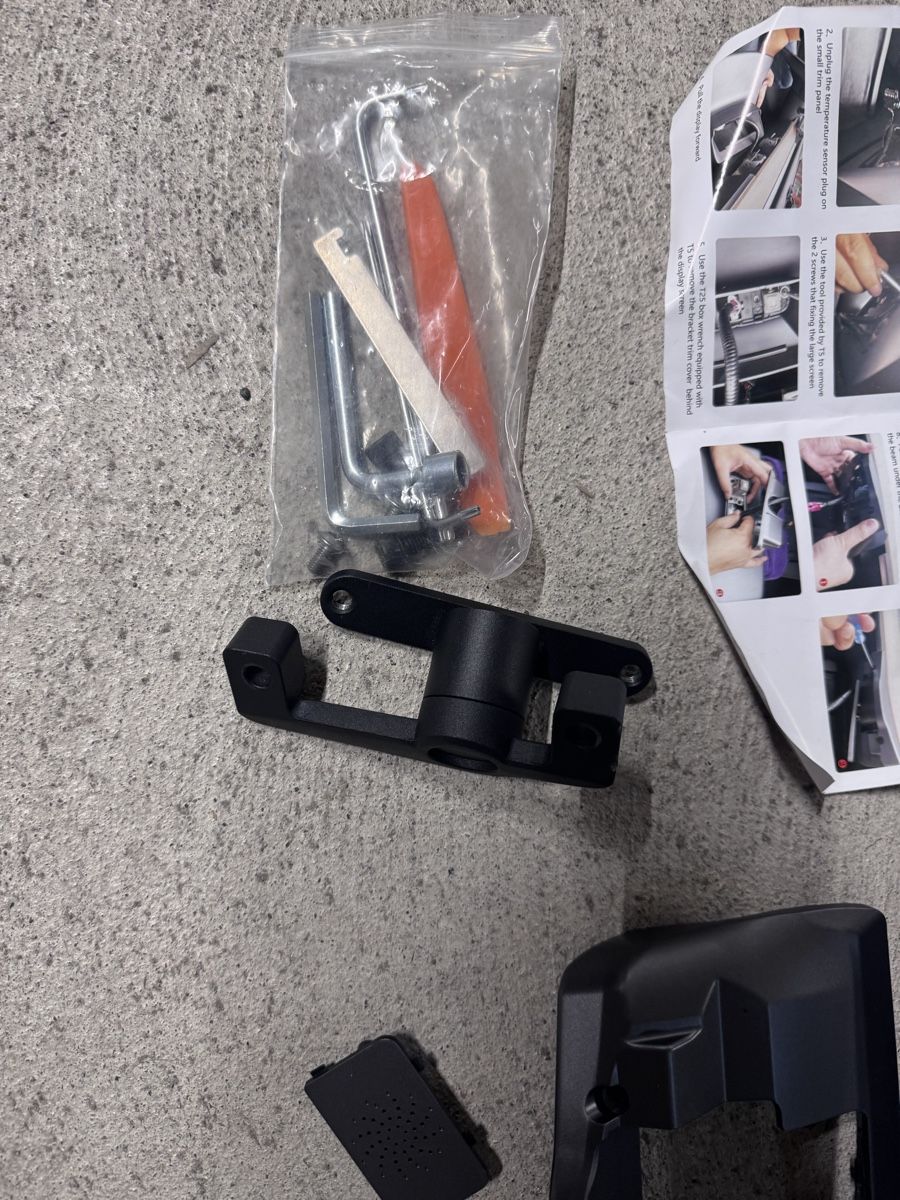 Staffa per monitor: Tesla Screen Rotation Bracket for Tablets & Phones - Neu – Usato da St. Gallen venduto da rca_y89w 5